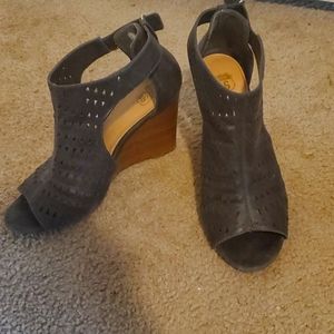 Route 66 wedge heels size 7.5 Women's US